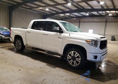 2018 Toyota Tundra Crewmax 1794 z USA, uszkodzony, nr VIN 5TFAY5F11JX729773